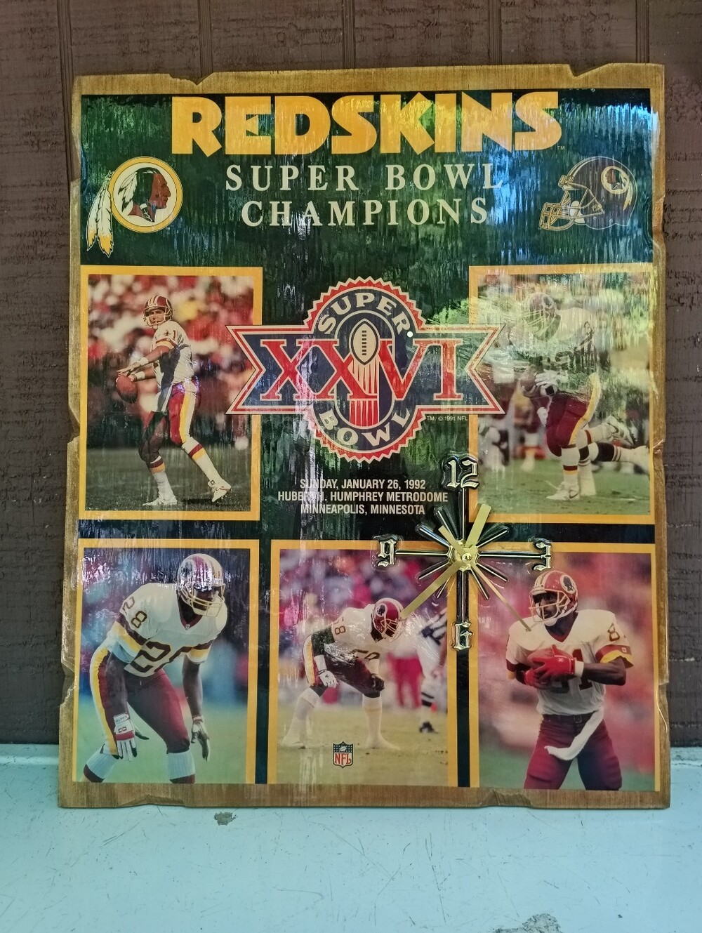 Washington Redskins Analog Clock
